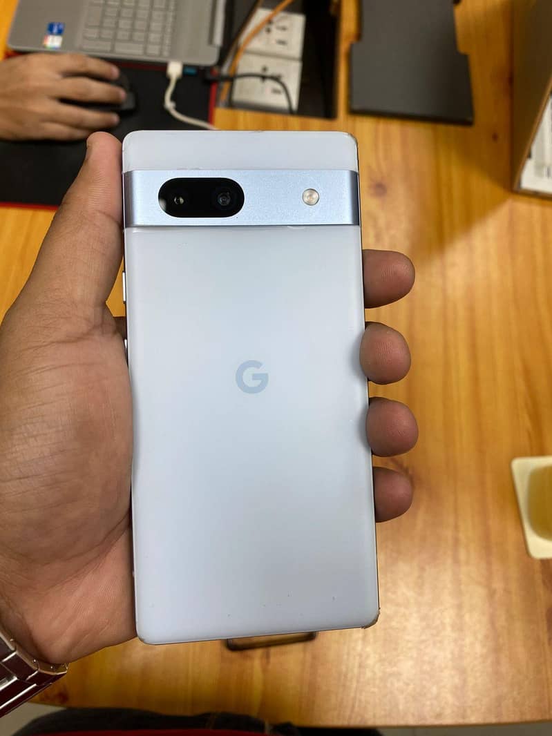Google Pixel 7a 2