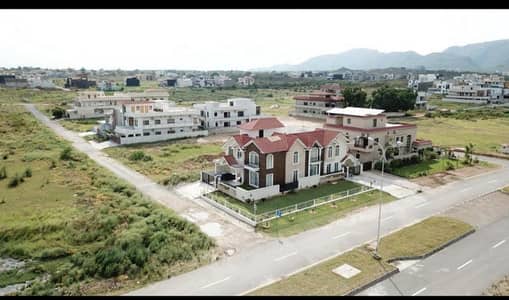 FOR SALE 500 Sqyrd Residential Plot with Margalla Facing CDA Transfer D_12/2