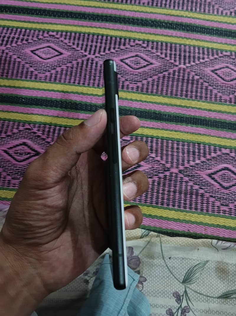 Google Pixel 6a 4