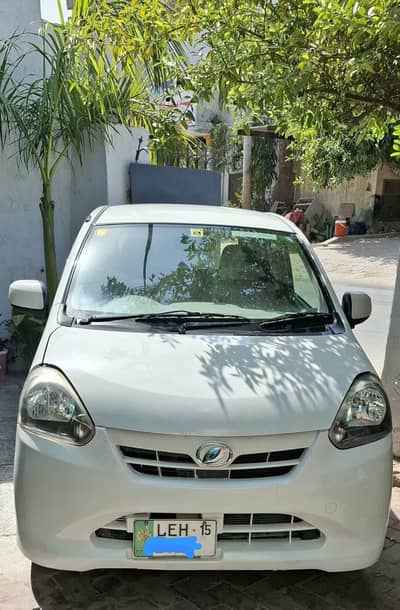 Daihatsu Mira 2012