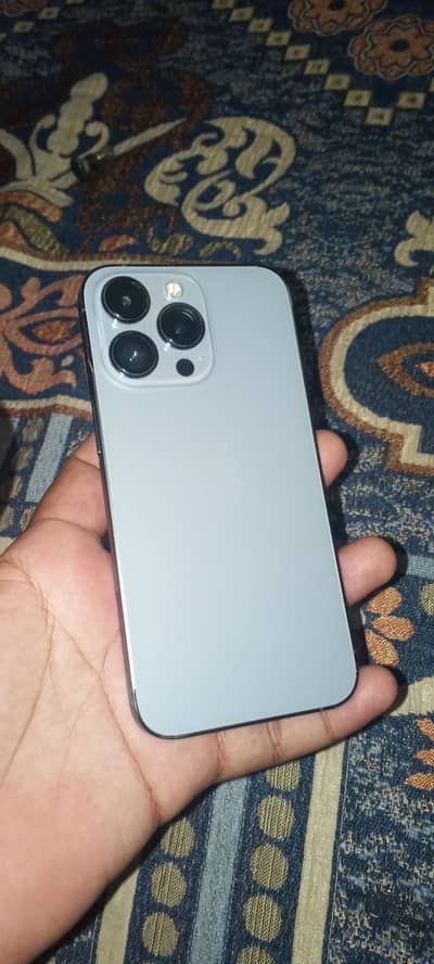 Apple iPhone 13 Pro