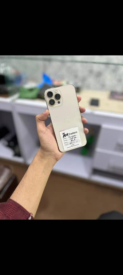 / Apple iPhone 13 Pro Max