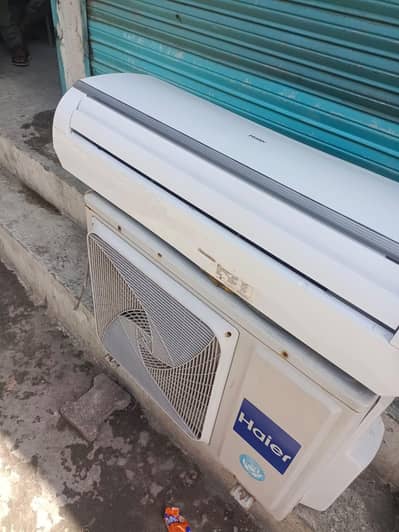HAIER 1.5 TON DC INVTR HEET and cool totally joinin