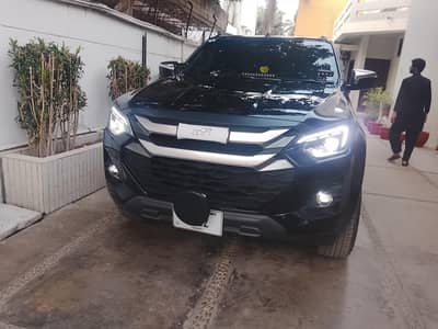 Isuzu D-Max V-Cross 2026