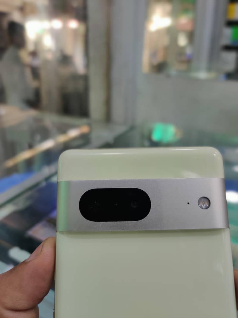 Google Pixel 7 3