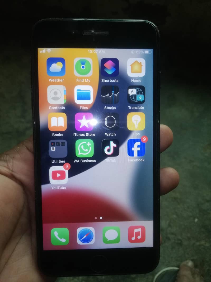 Apple iPhone 7 Plus 0