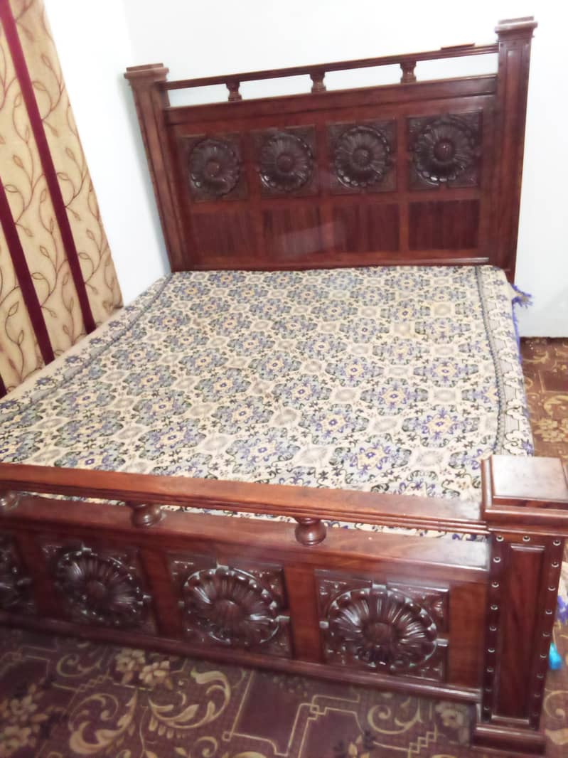 Double Bed 0