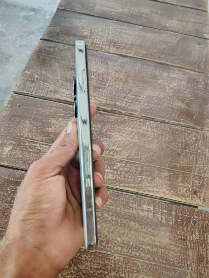 Tecno CAMON 20 2