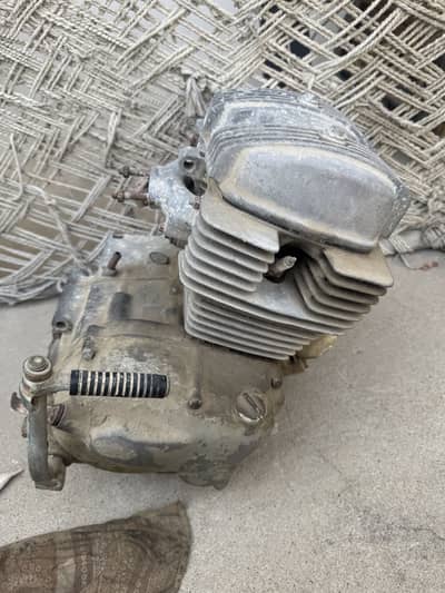 URGENT Honda 185 Only Engine & Chassis