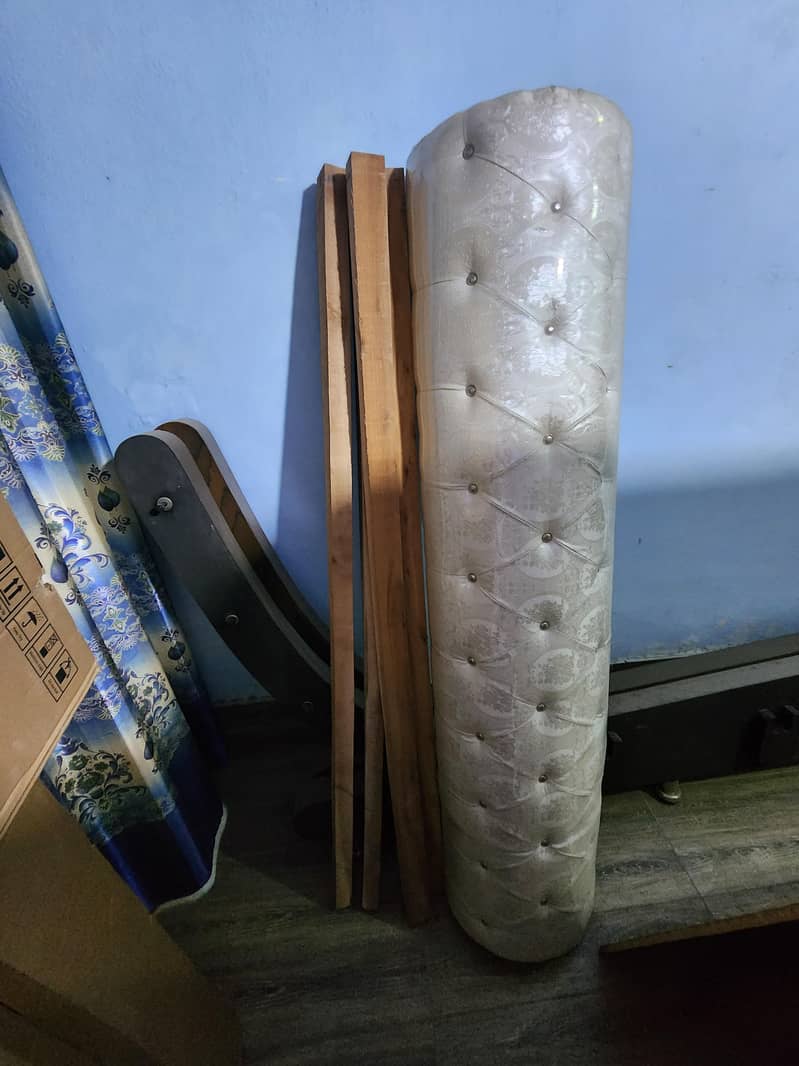 Double Bed almost new 5