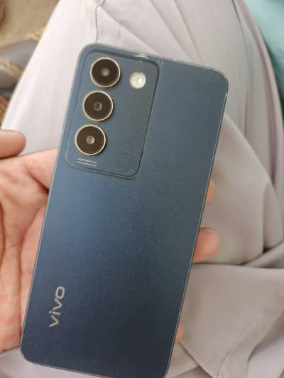 Vivo Y100