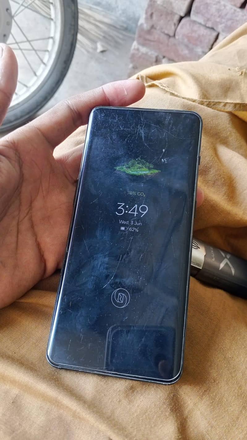 One Plus 10 Pro 1