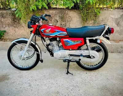 HONDA CG 125 2024 MODEL LOW MILEAGE FOR SALE