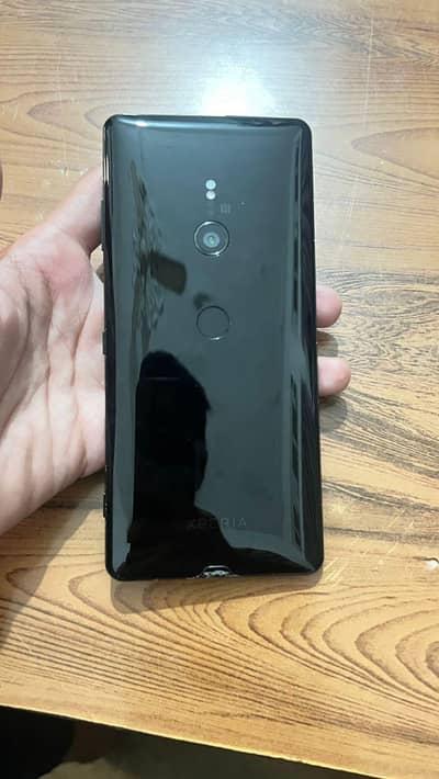 Sony XZ3 Water pack 64 gb whatsapp no 03125382204 contact only this no
