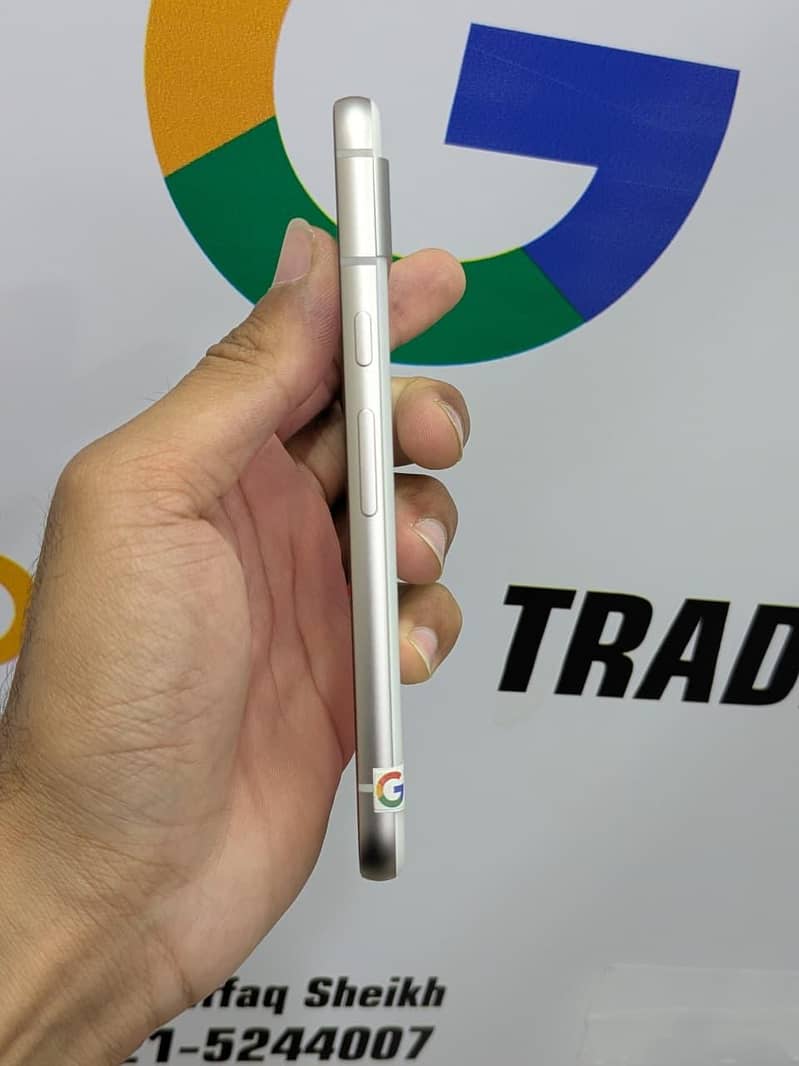 Google Pixel 8a 1