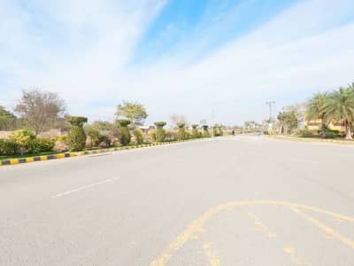 5 MARLA PLOT ON IDEAL LOCATION READY FOR CONSTRUCTION AND WALKING DISTANCE FROM BAHRIA TOWN AVAILABLE FOR SALE