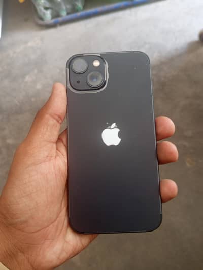 Apple iPhone 13