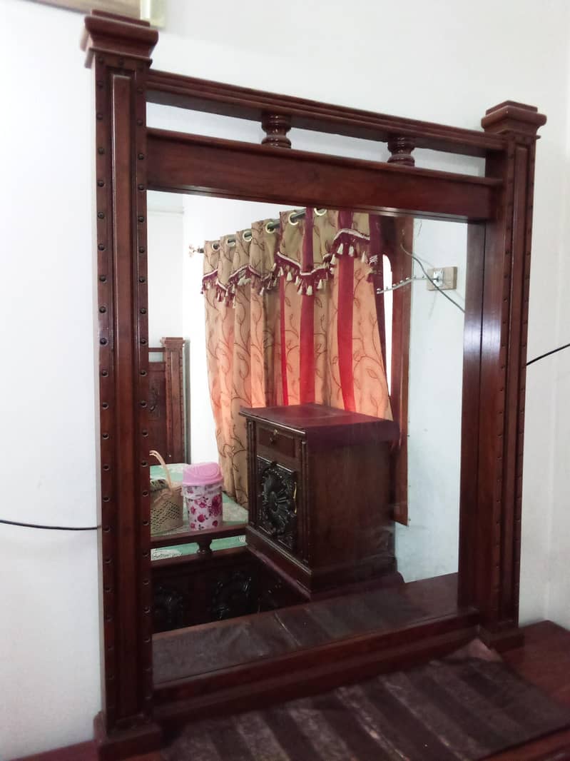 Dressing Table 1