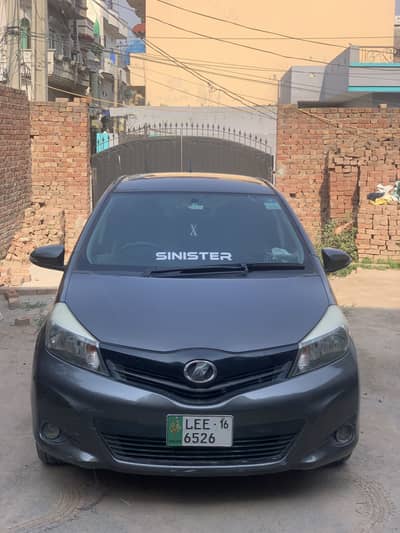 Toyota Vitz 2016