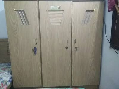 3 Door Alamari