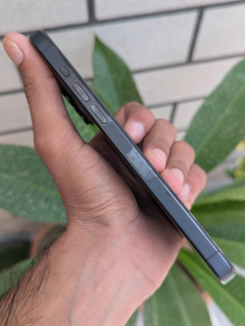 Mobile 3
