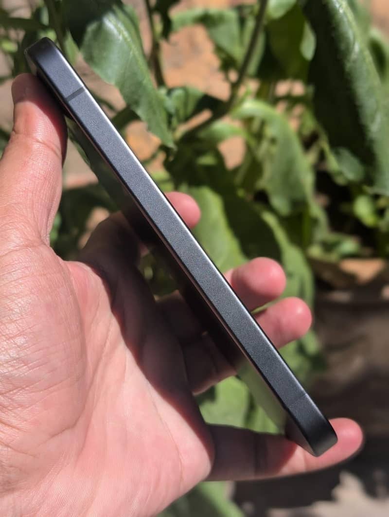 Google Pixel 9a 4