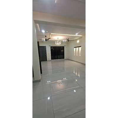 A Beautifull 1 Kanal Upper Portion House Is Available For Rent in G16 islamabad.