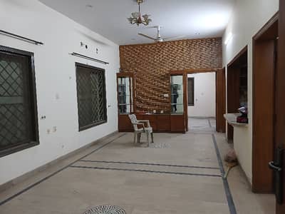 12 Marla Upper Portion Education Town Near Wahdat Road Mcdonald Mustafa Town For Rent