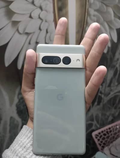 Google Pixel 7 Pro Urgent Sale