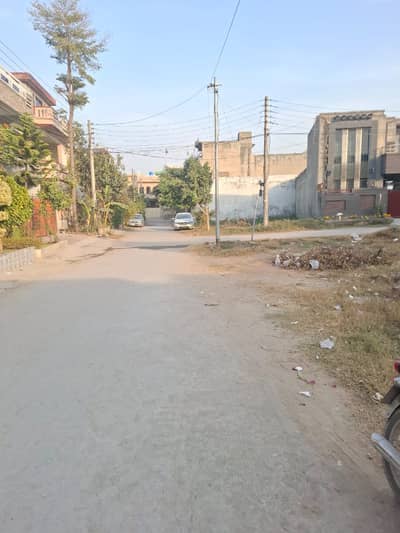 30/90 Plot For Sale in Soan Garden Block H at Investor Price