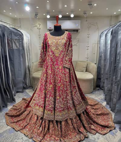 Wedding Wear/ Party Wear / Luxury Articles/ Made Made