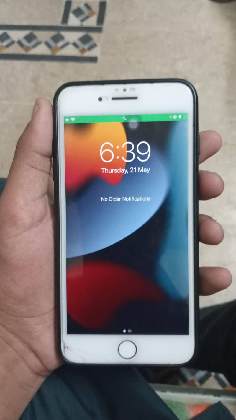 Apple iPhone 7 Plus 1
