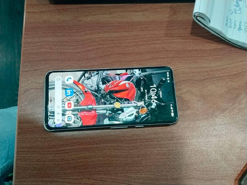 Google Pixel 8 1