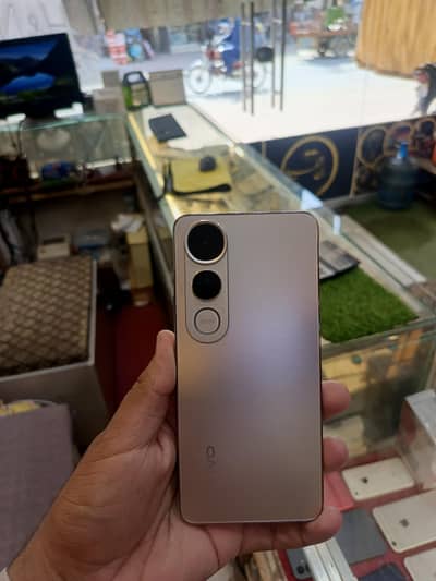 Vivo V50 Lite (5G)