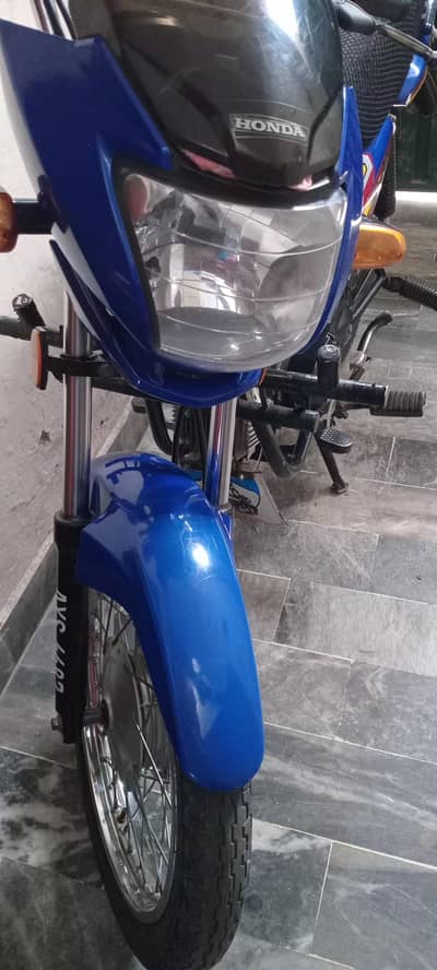 Honda Pridor Excellent condition, first owner.