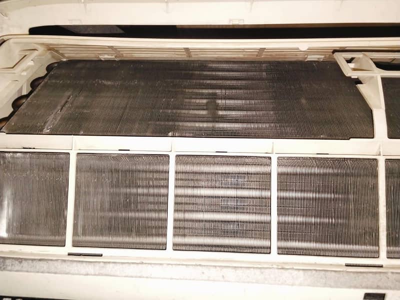 split Ac 4