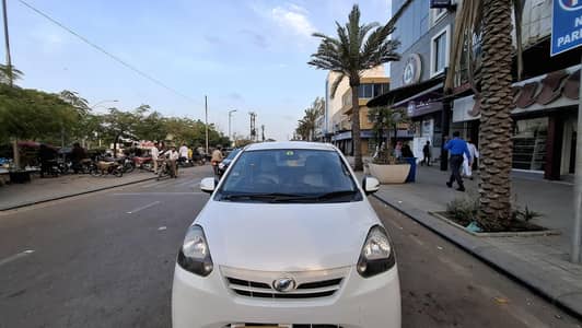Daihatsu Mira 2012