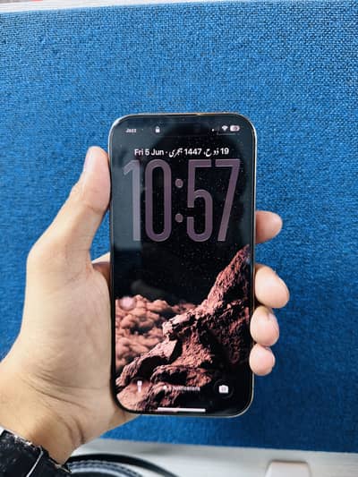 Apple iPhone 16 Pro