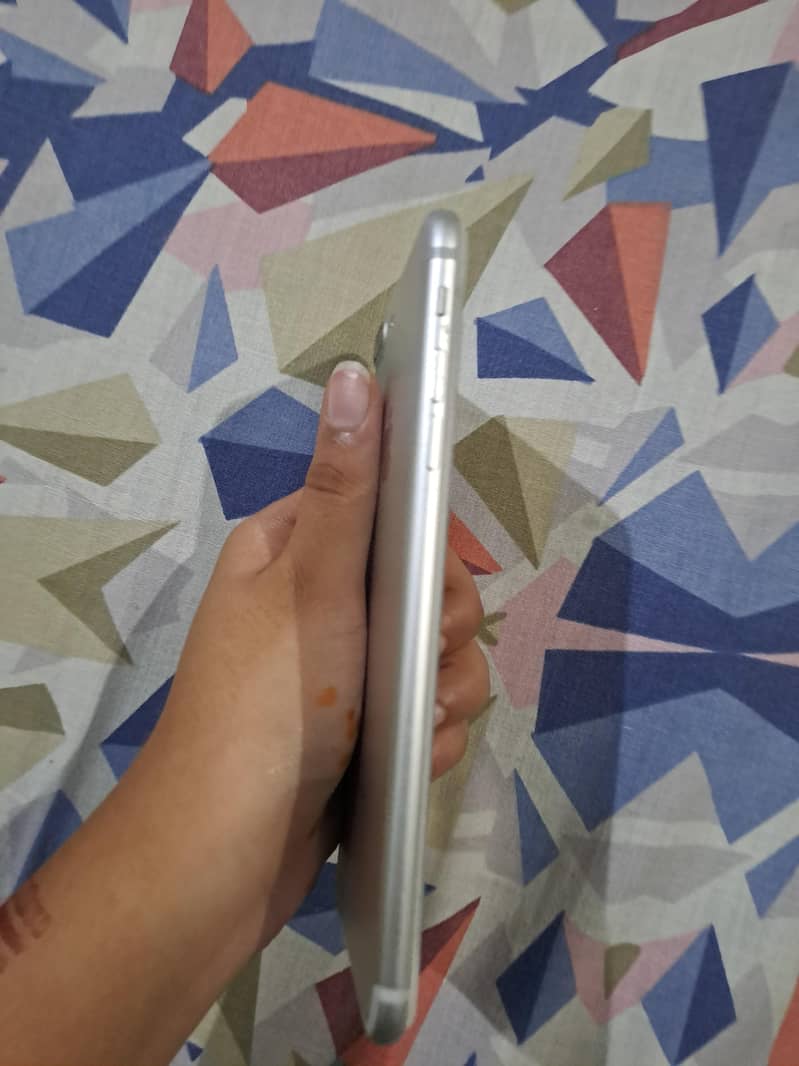 Apple iPhone 7 Plus 2