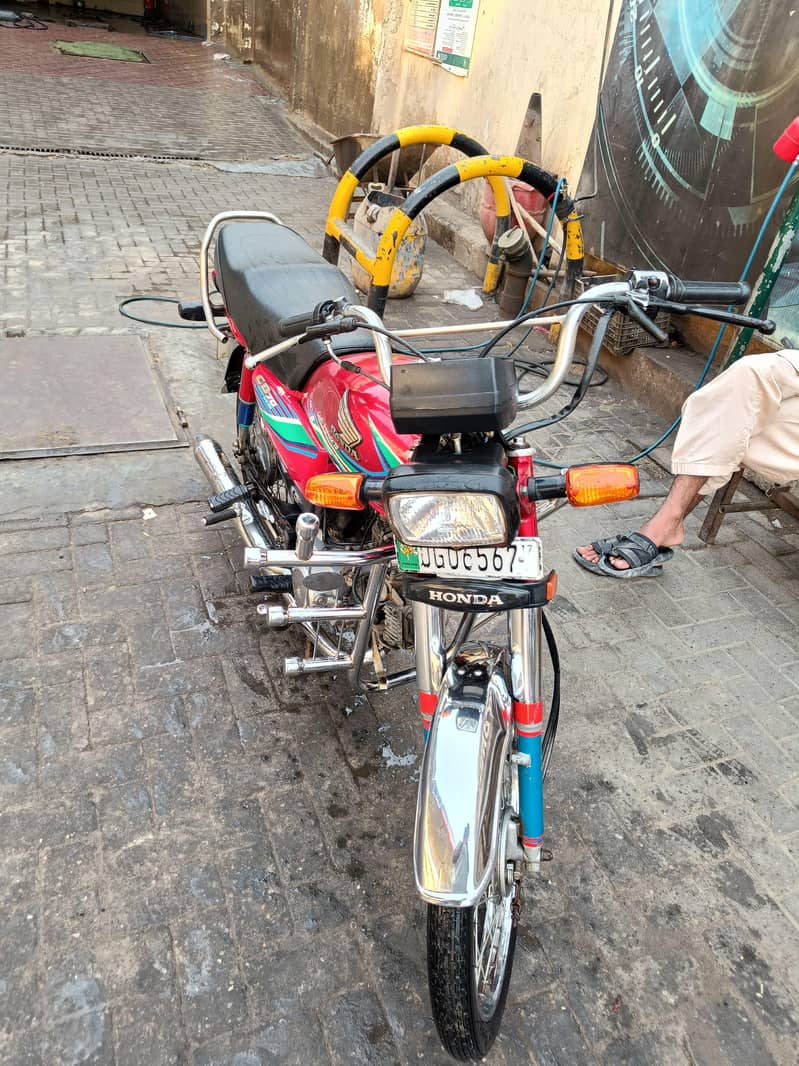 CD 70 2017 Model 2