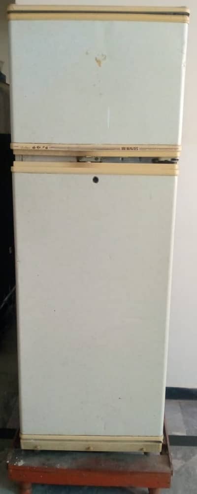 Fridge refrigerator