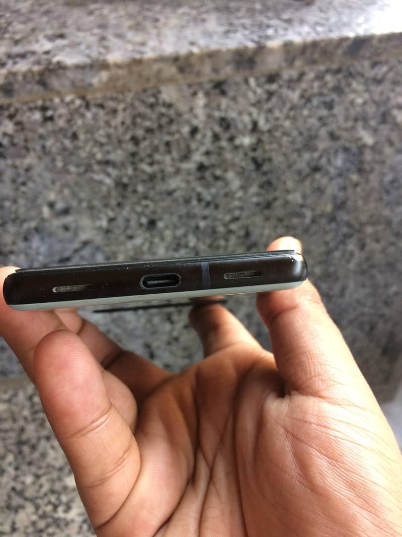 Google Pixel 6a 1