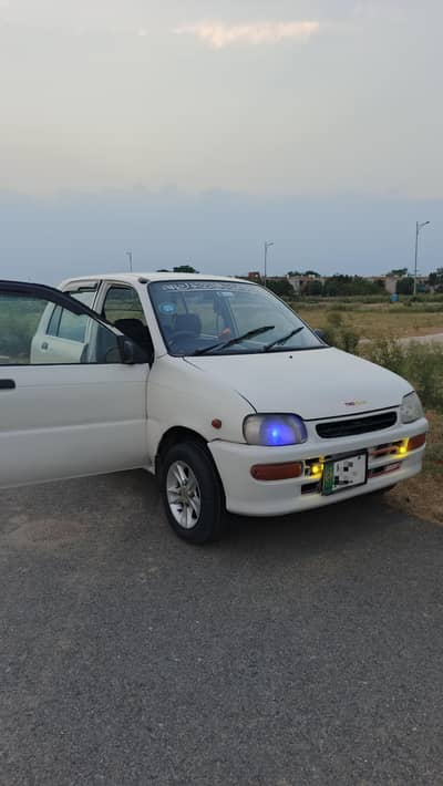 Daihatsu Cuore 2003