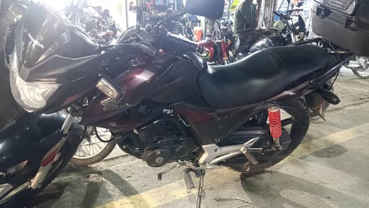 Honda CB 150f