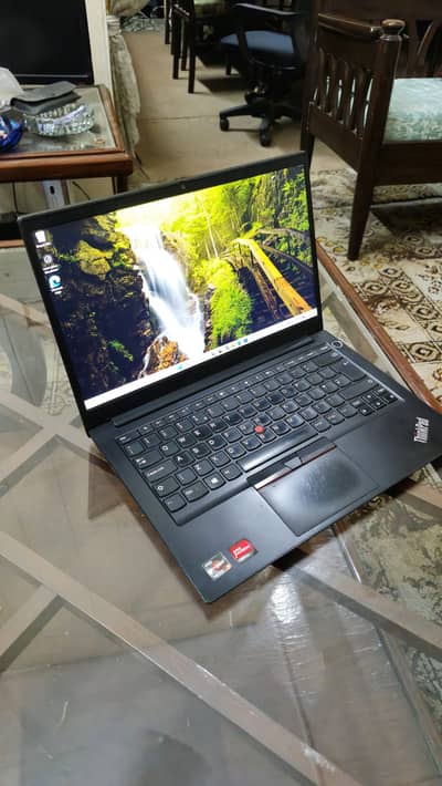 !!! URGENT SALE !!!  Lenovo Thinkpad AMD Ryzen 5 5500U