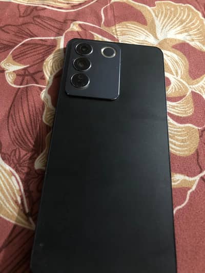 Vivo V27e