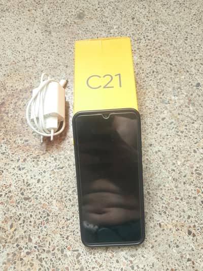 Realme C21