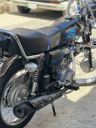 Honda 125 gold edition