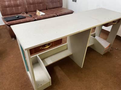 two Computer tables condition 10 by 10