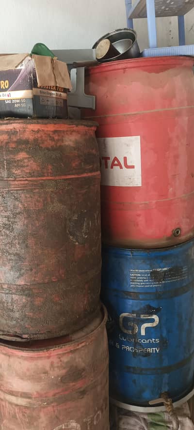 4 drums of 200 liter